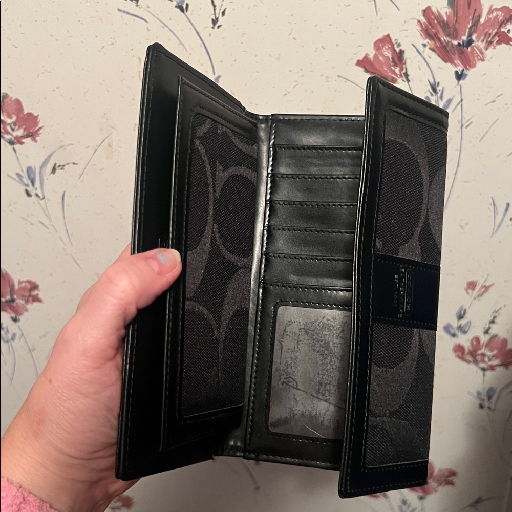 Coach Black Signature Wallet+ checkbook - Picture 4 of 4